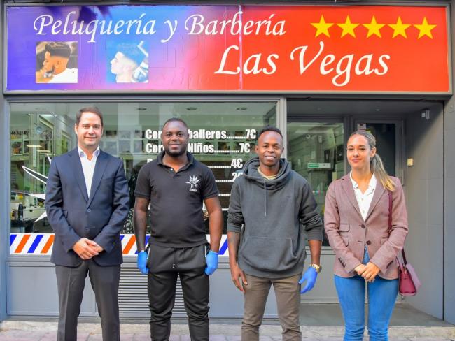 Peluquería y barbería “Las Vegas”