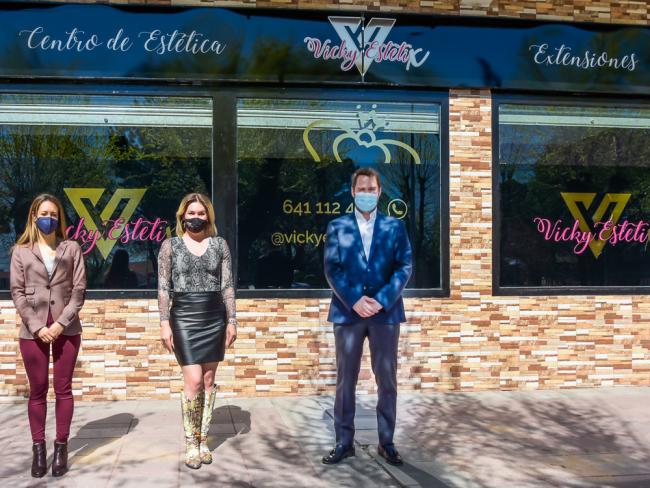 “VickyEstetiX”