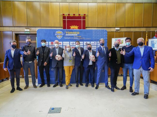 Torrejón de Ardoz acoge desde hoy, jueves, y hasta el sábado 16, la ÍscarCup, uno de los torneos internacionales de fútbol de categoría benjamín más importantes del mundo