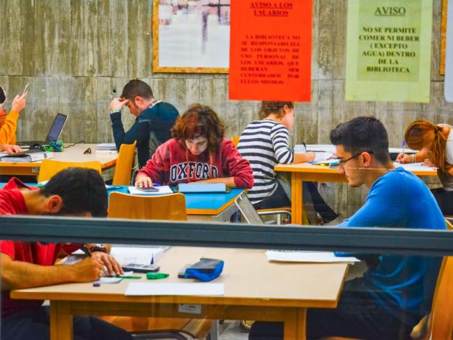Las bibliotecas amplían sus horarios con motivo de la llegada de los exámenes 